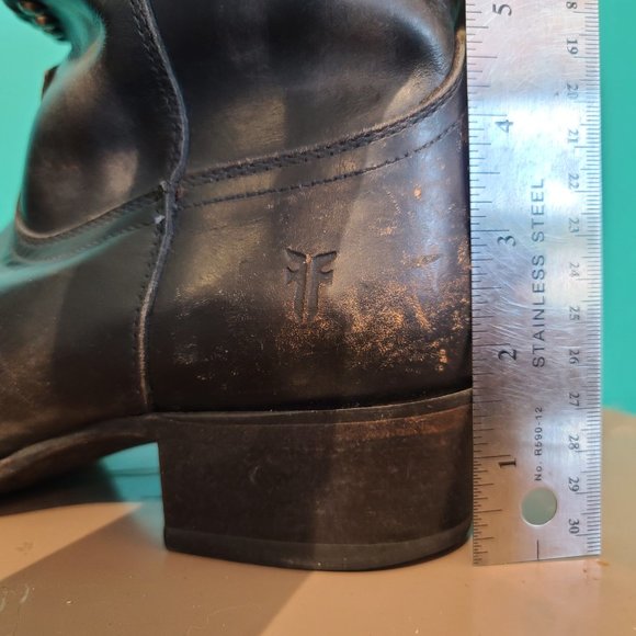 Frye Diana Cut Stud Boot - Size 9 - Picture 5 of 7